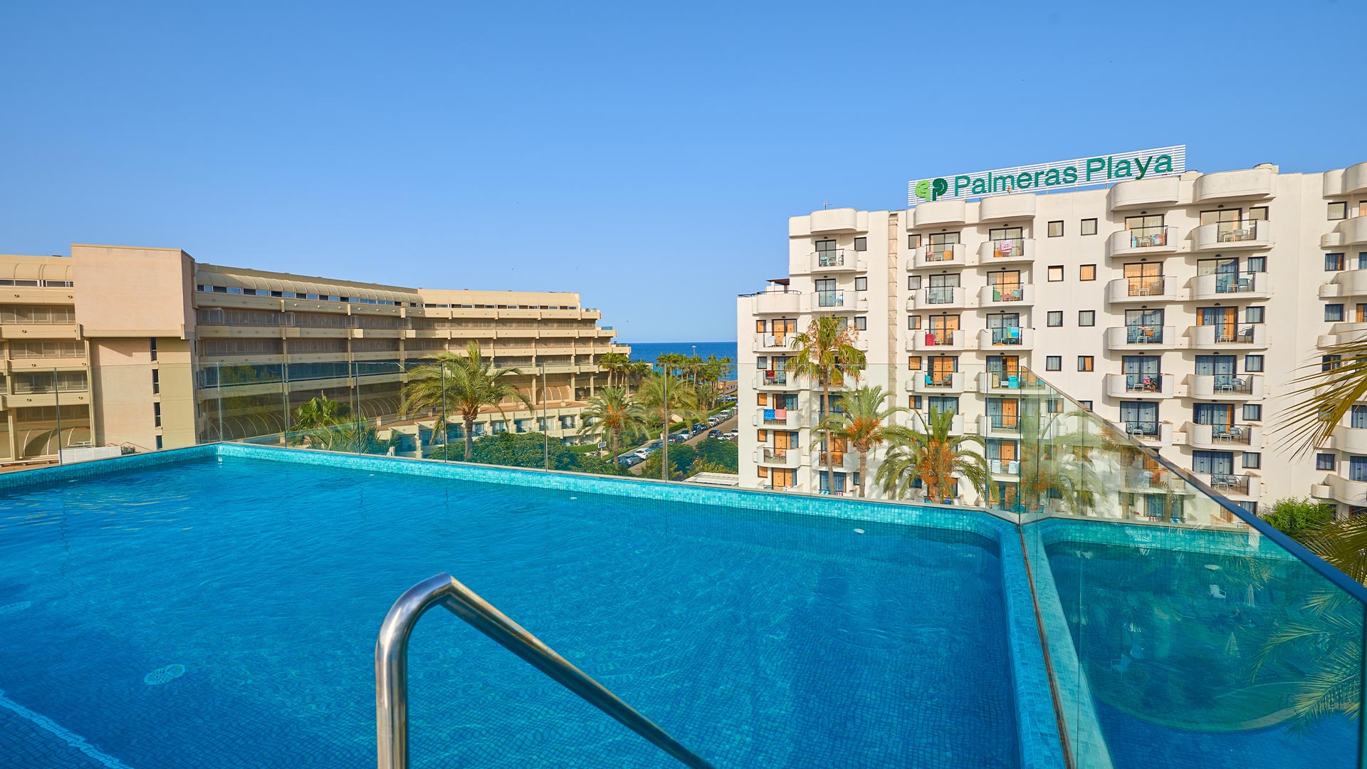 rooftop-pool-protur-palmeras-playa-hotel.jpg