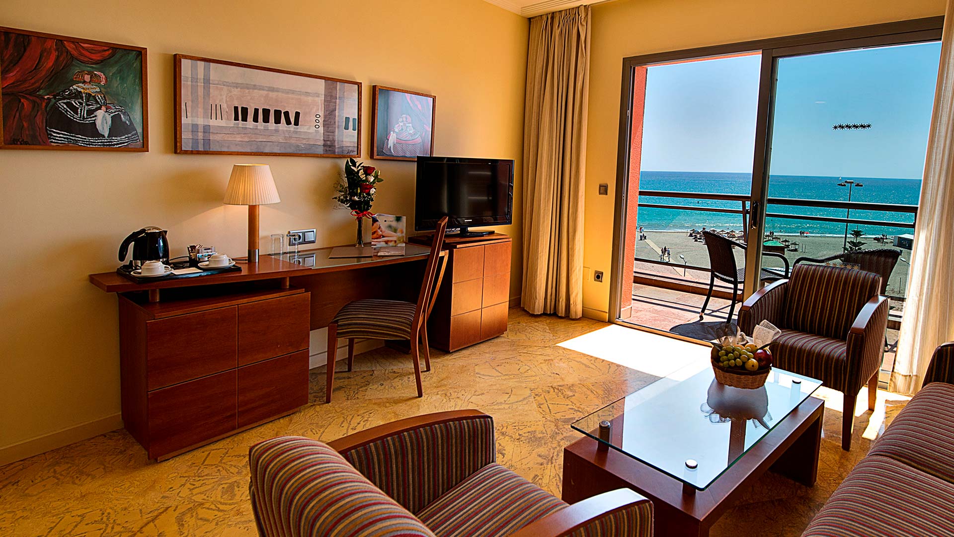 Suite Familiar para 6 personas Protue Roquetas Hotel & Spa