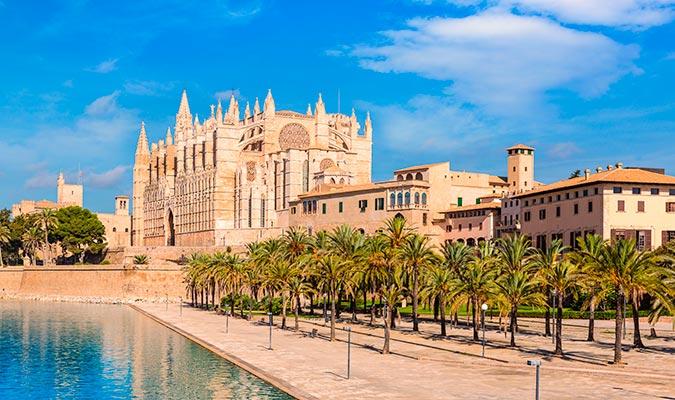 cathedral-seu-seo-of-palma-mallorca-2.jpg