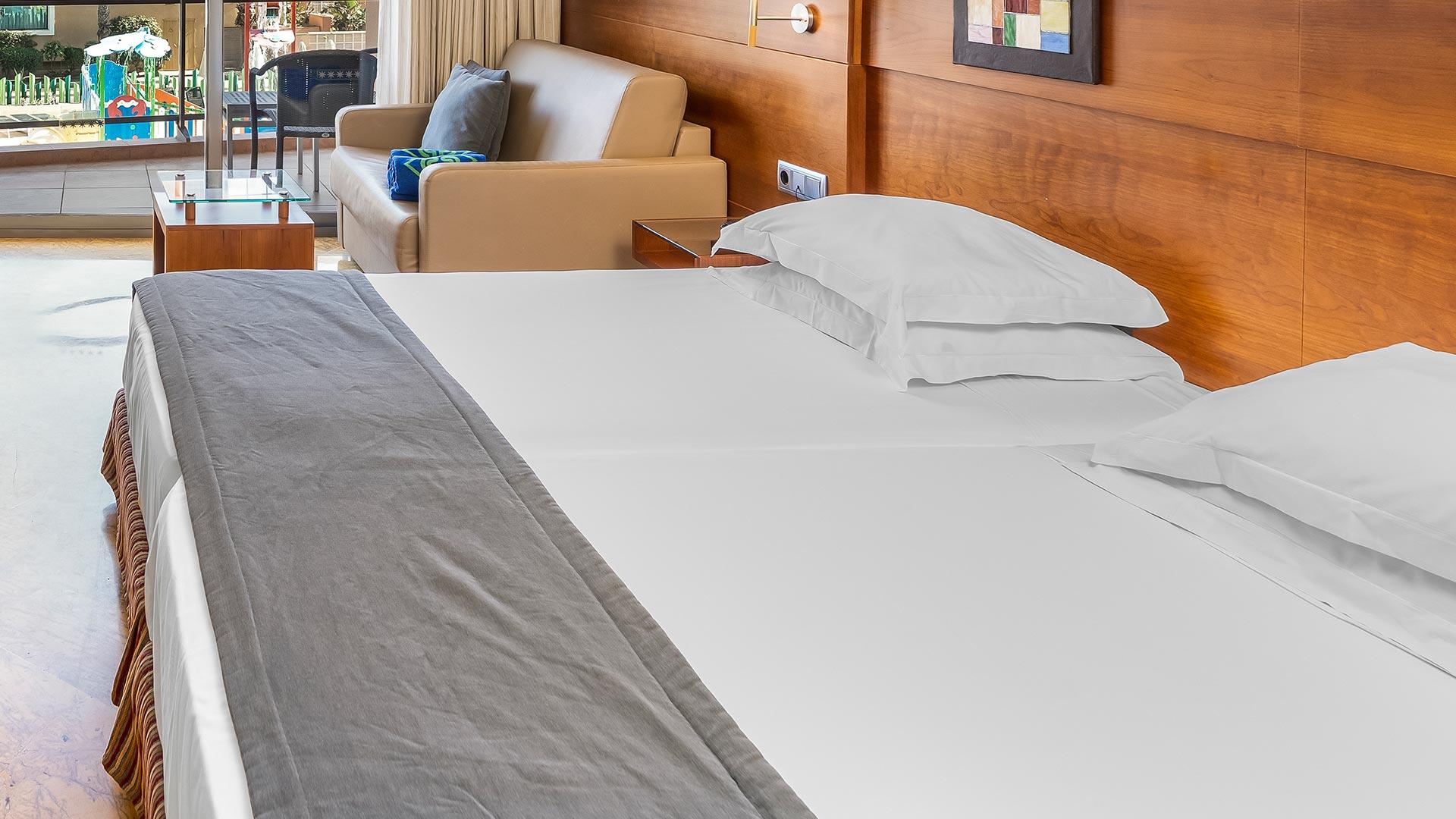 Family Double Room for 3 People – Protur Roquetas Hotel & Spa