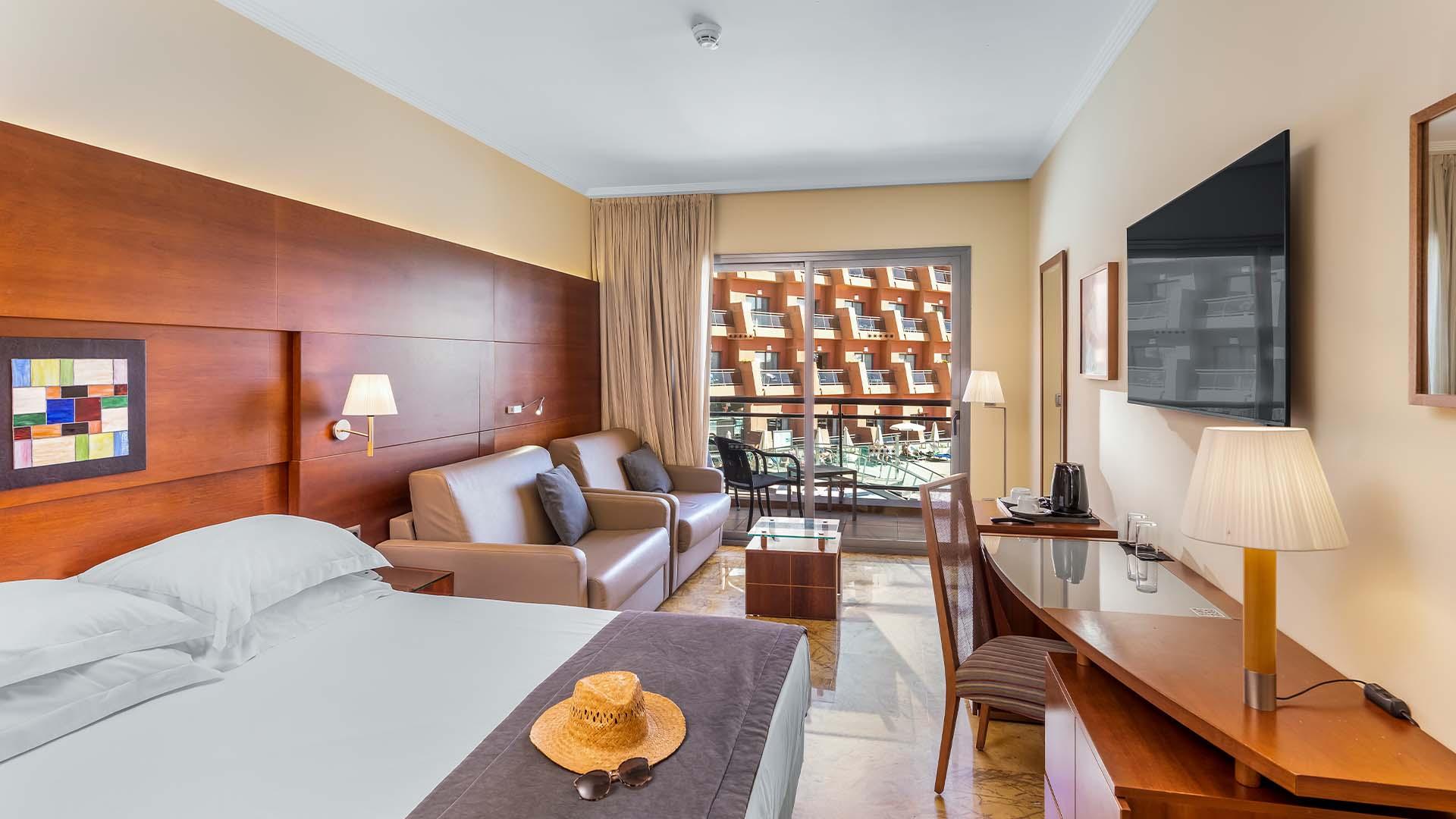 Superior Family Double Room for 4 People – Protur Roquetas Hotel & Spa