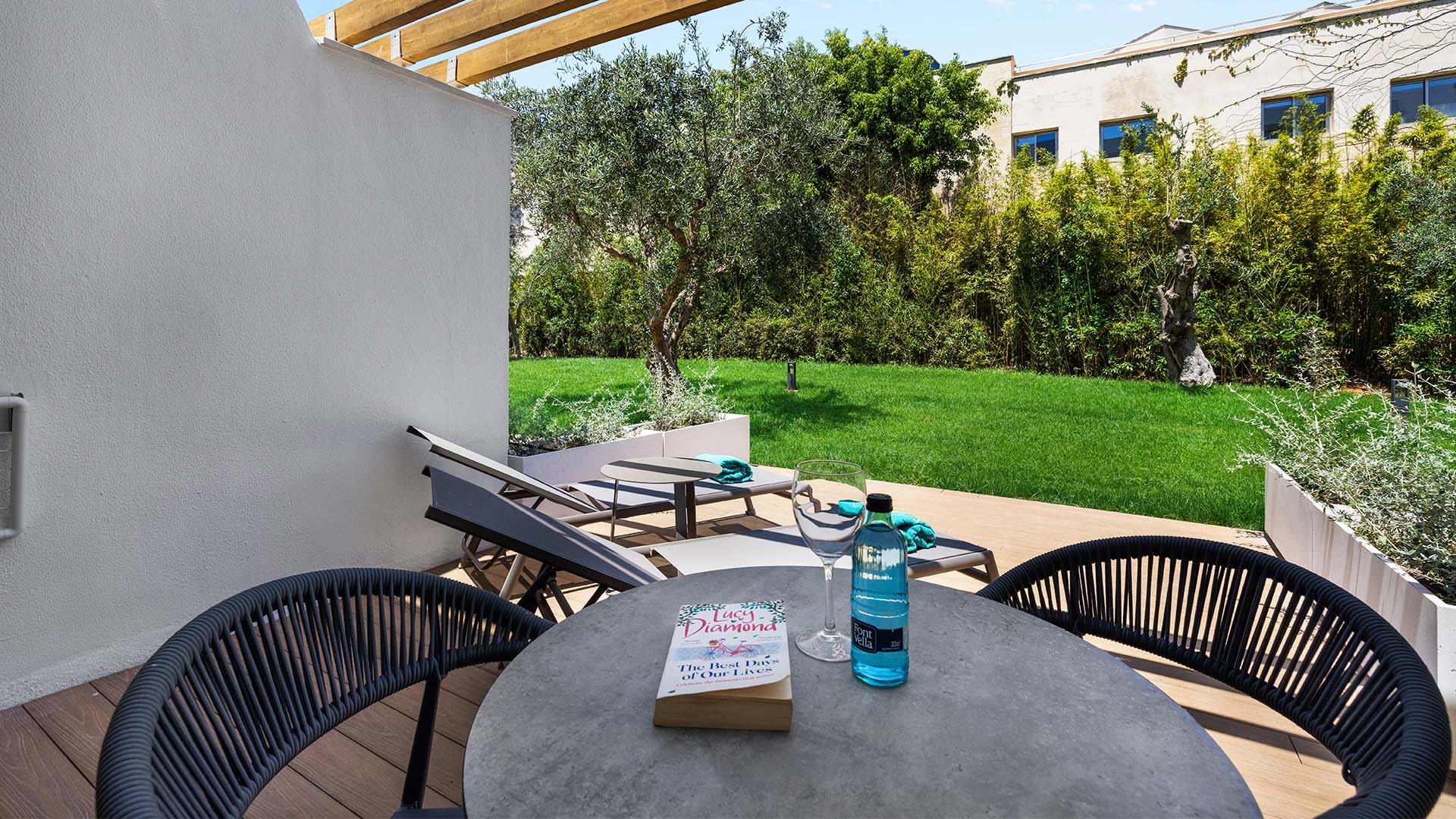 Select-Doppelzimmer mit Terrasse